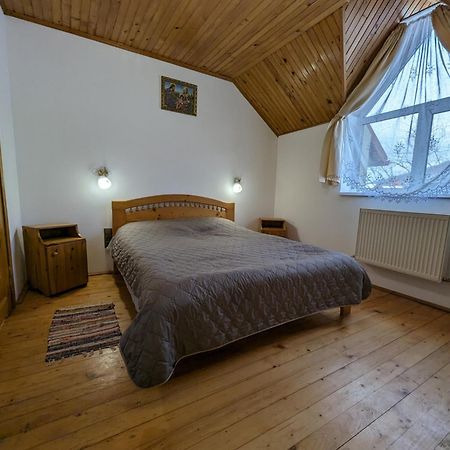 Oskolok Dovbusha Mini-Hotel Yaremche Exterior foto