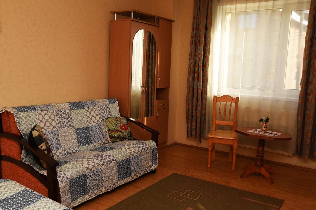 Oskolok Dovbusha Mini-Hotel Yaremche Exterior foto