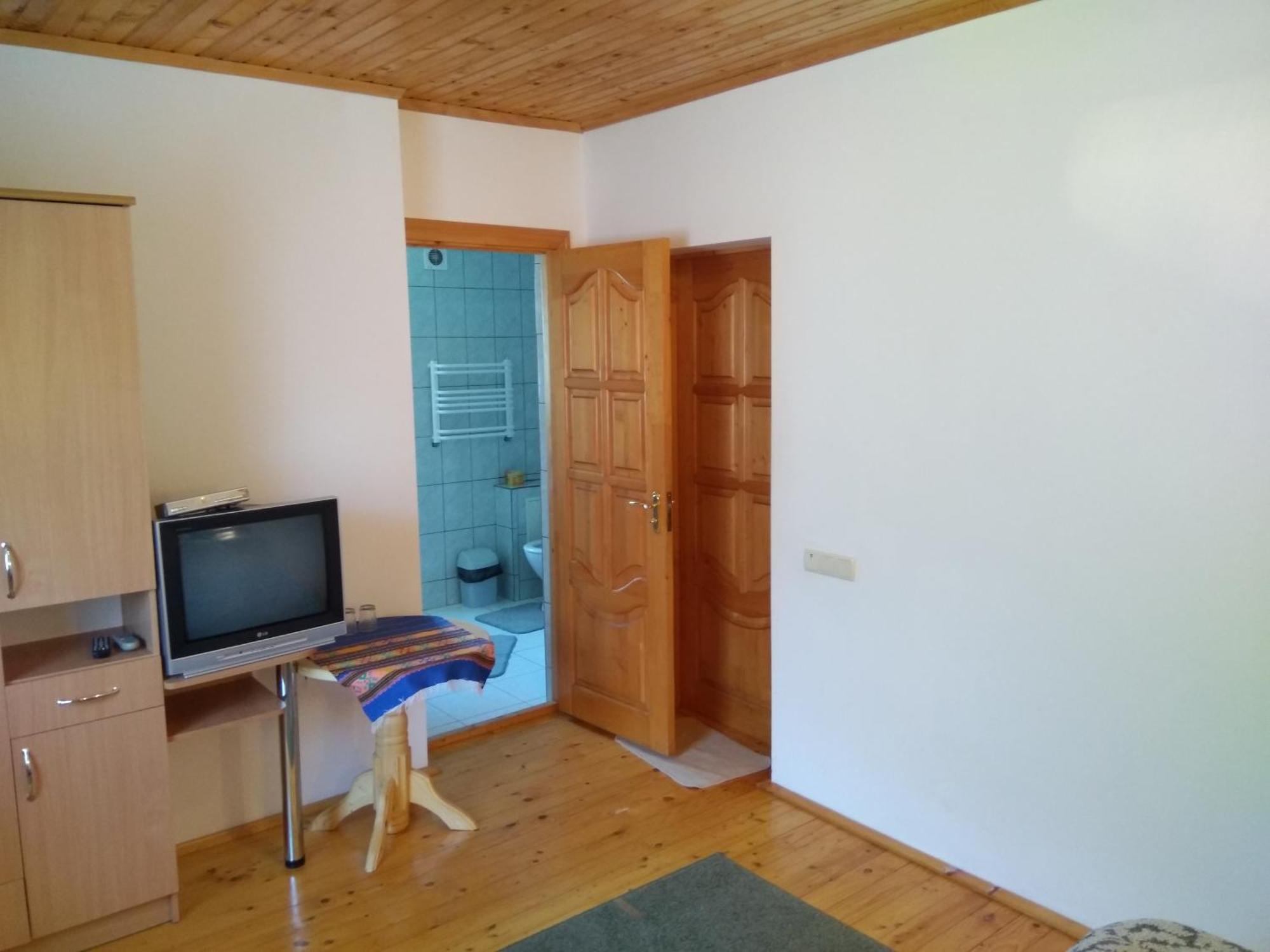 Oskolok Dovbusha Mini-Hotel Yaremche Quarto foto