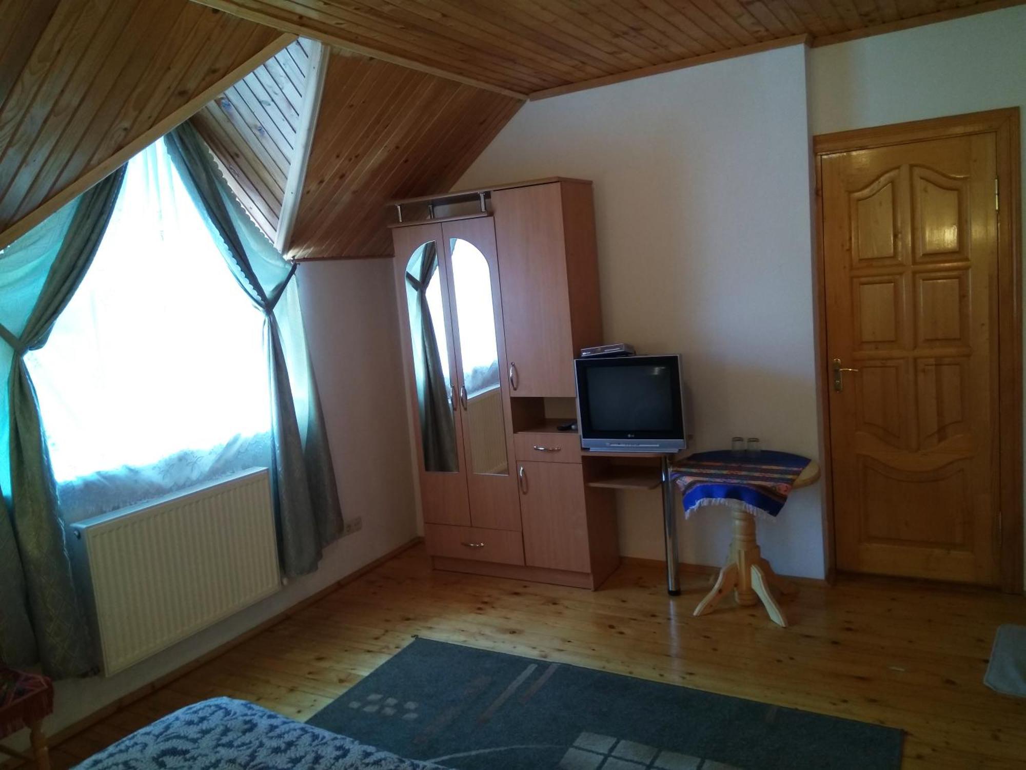 Oskolok Dovbusha Mini-Hotel Yaremche Quarto foto